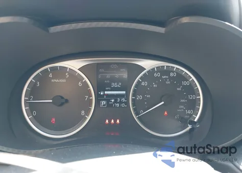 2024 Nissan Versa 1.6 S z USA, uszkodzony, nr VIN 3N1CN8DV5RL924441